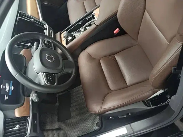 Volvo S90 — Фото автомобиля 14