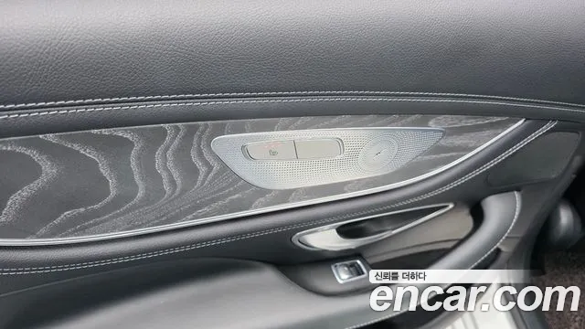 Mercedes-Benz CLS-Class — Фото автомобиля 25