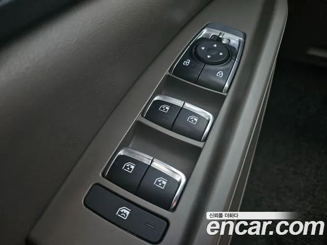 Kia Carnival Generation 4 — Фото автомобиля 17