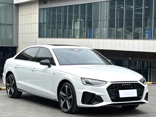 Audi A4L — Фото автомобиля 3