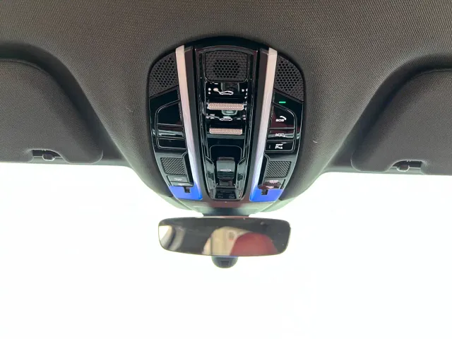 Porsche Panamera — Фото автомобиля 26