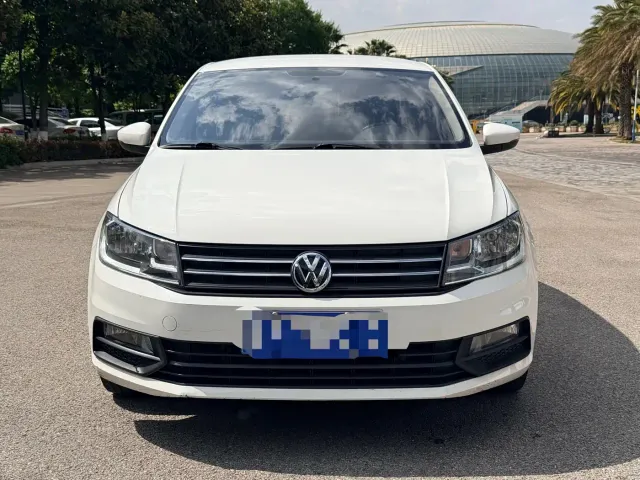 Фотография автомобиля — Volkswagen Santana