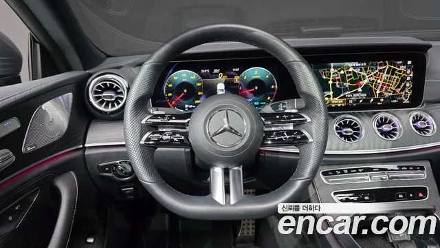 Mercedes-Benz CLS-Class — Фото автомобиля 12