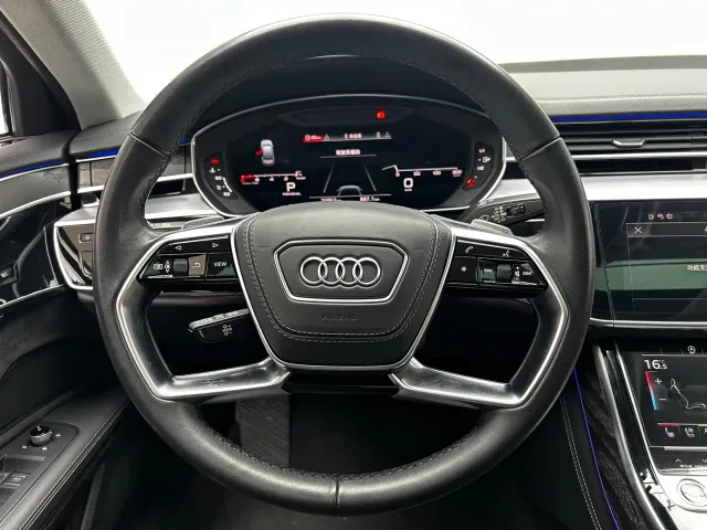 Audi A8 — Фото автомобиля 11