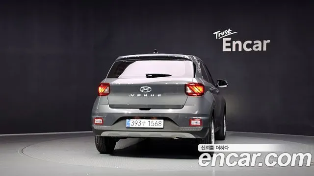 Hyundai Venue — Фото автомобиля 4