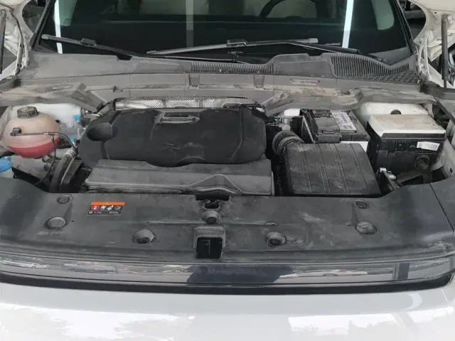 Geely ICON — Фото автомобиля 10