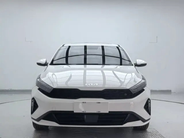 Kia K3 — Фото автомобиля 2