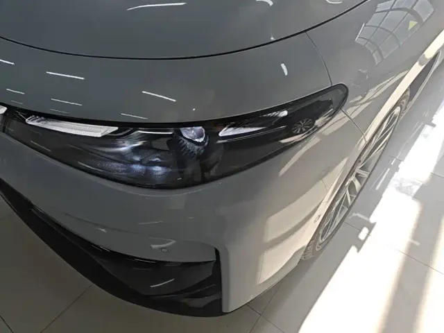 Leapmotor C16 — Фото автомобиля 23