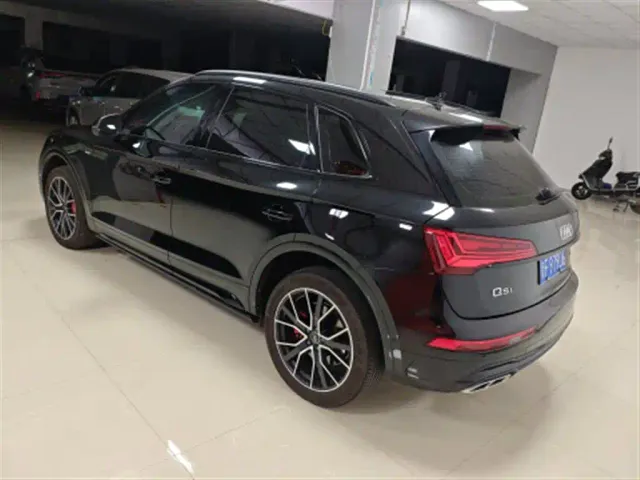 Audi Q5L — Фото автомобиля 4