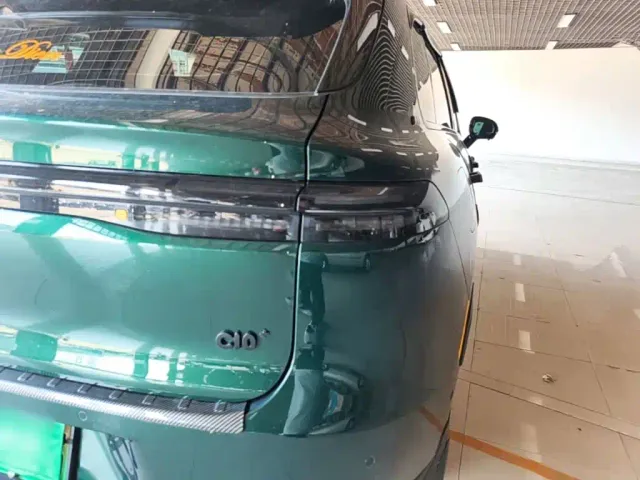 Leapmotor C10 — Фото автомобиля 7