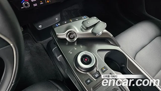 Kia EV6 — Фото автомобиля 12