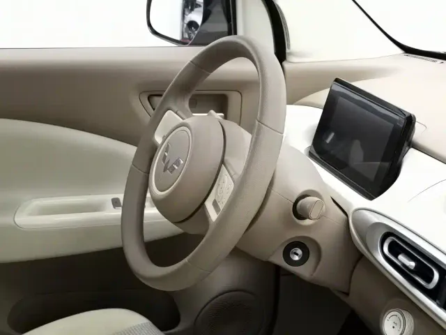 Wuling Hongguang Mini EV — Фото автомобиля 22