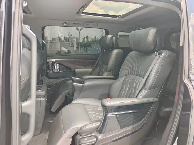 GAC Trumpchi M8 — Фото автомобиля 6