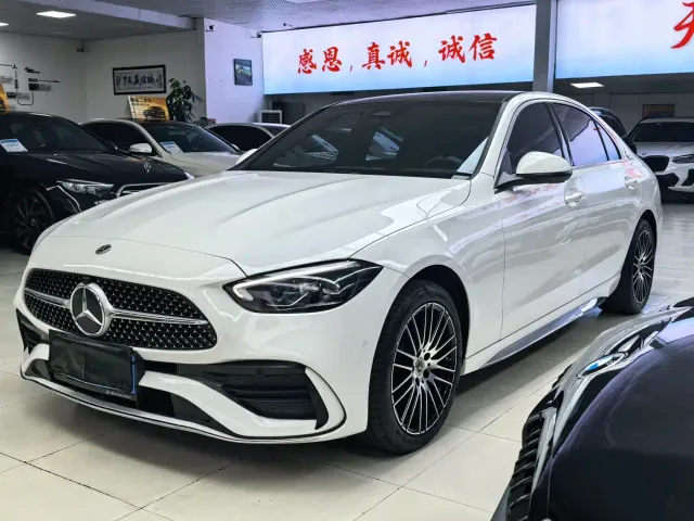 Mercedes-Benz C-Class — Фото автомобиля 2