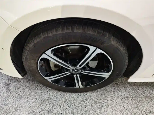 Mercedes-Benz A-Class — Фото автомобиля 24