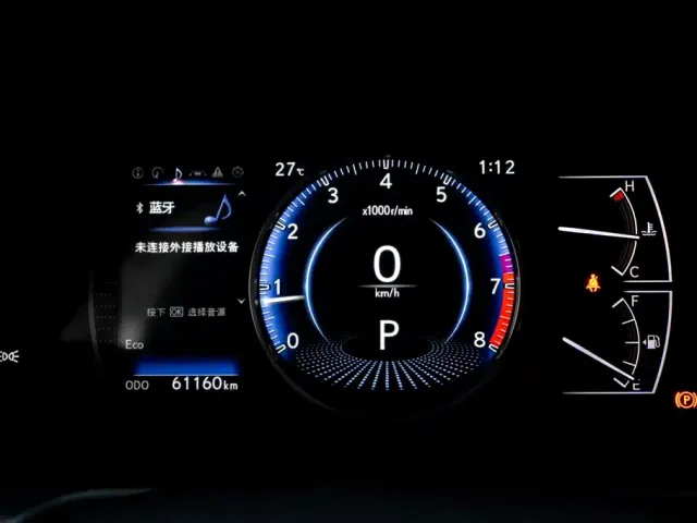 Lexus ES — Фото автомобиля 13