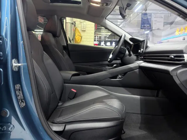 Hyundai Elantra — Фото автомобиля 17