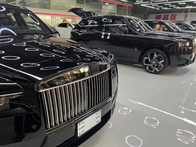 Rolls-Royce Cullinan — Фото автомобиля 4
