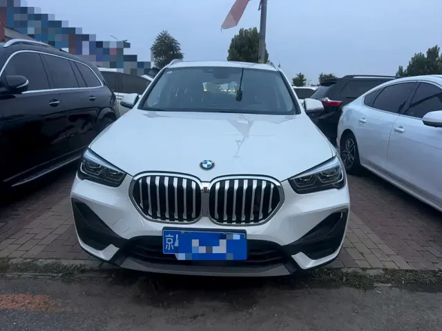 BMW X1 — Фото автомобиля 2