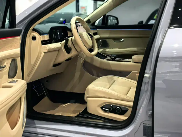 Aito M5 — Фото автомобиля 7