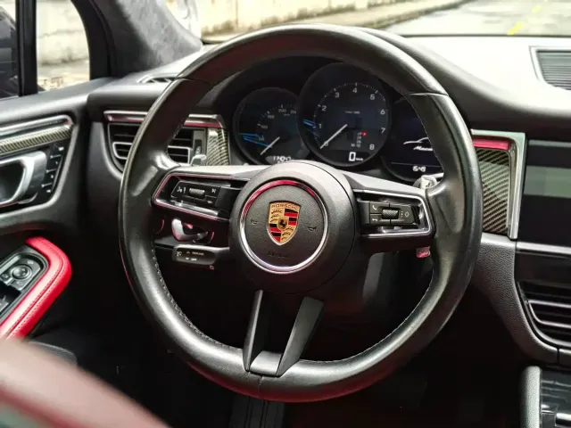 Porsche Macan — Фото автомобиля 8