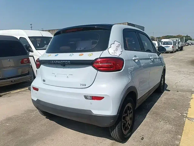 Leapmotor T03 — Фото автомобиля 6