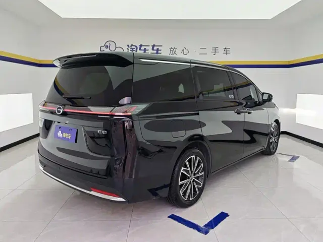 GAC Trumpchi E8 — Фото автомобиля 3