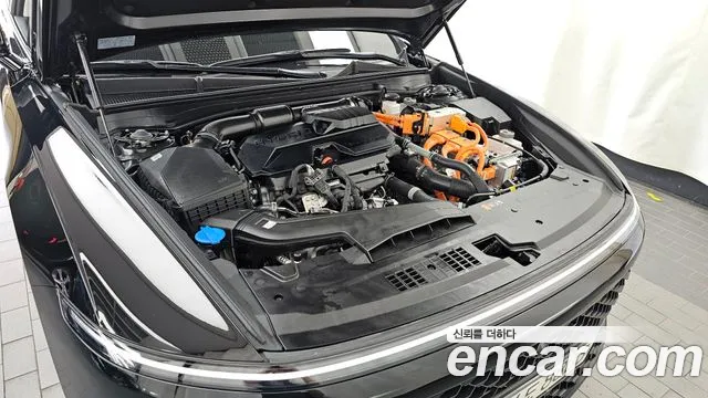 Hyundai Grandeur GN7 — Фото автомобиля 9
