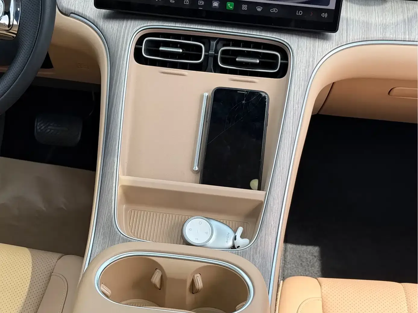 Aion AION i60 2026 Extended Range Base Model — Фото автомобиля 9