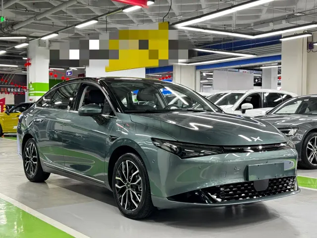 Xpeng P5 — Фото автомобиля 2