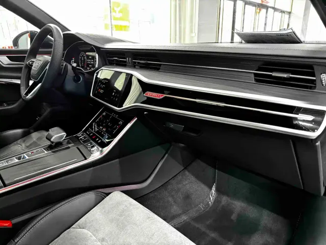 Audi A6L — Фото автомобиля 8