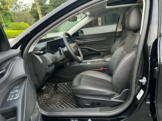 Ford Mondeo — Фото автомобиля 9