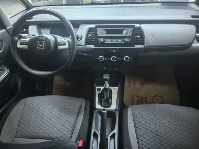 Honda Fit — Фото автомобиля 6