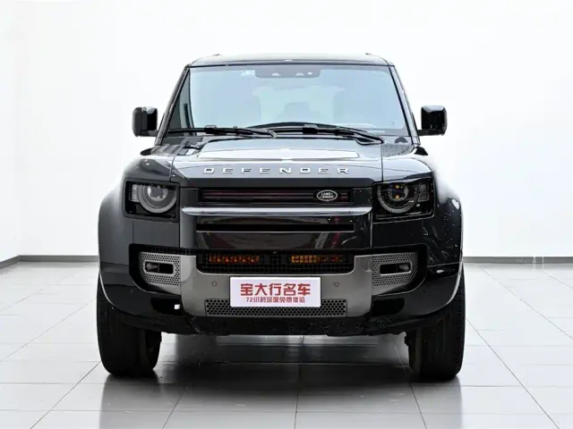 Land Rover Defender — Фото автомобиля 3