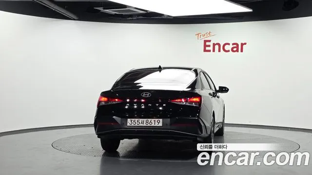 Hyundai AVANTE Новый Avante (CN7) — Фото автомобиля 4