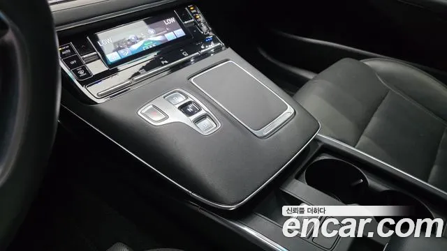 Hyundai Grandeur Grandeur (New) — Фото автомобиля 12