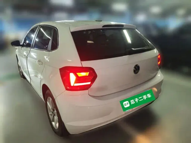Volkswagen Polo — Фото автомобиля 4