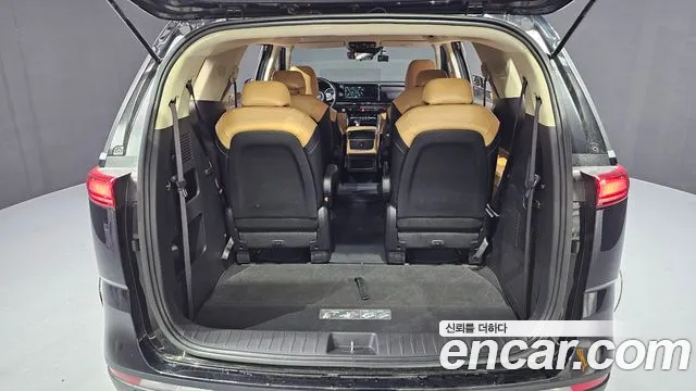 Kia Canival Carnival 4 поколение 9 мест Prestige — Фото автомобиля 19