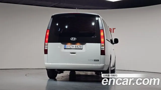 Hyundai Staria Staria Карго 3 места — Фото автомобиля 4