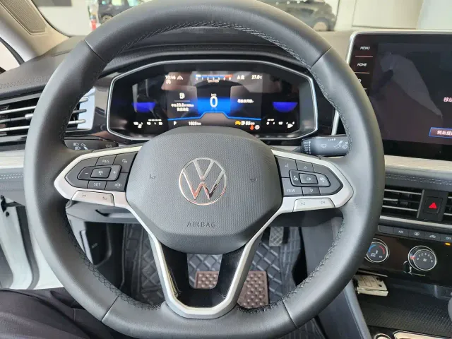 Volkswagen Sagitar — Фото автомобиля 5