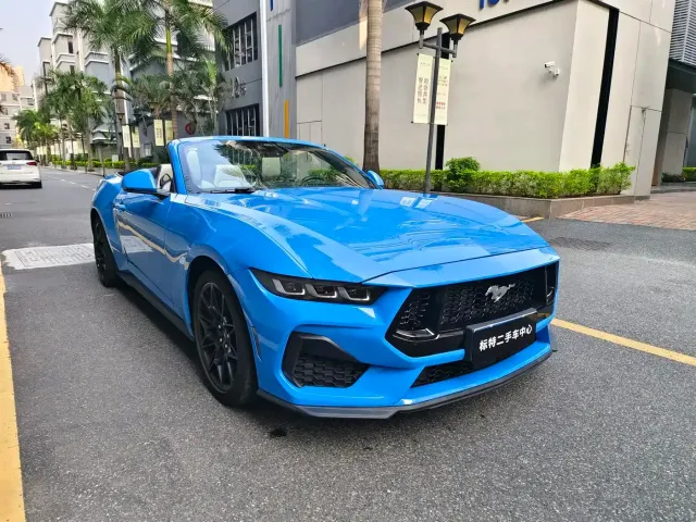 Ford Mustang 2024 2.3T EcoBoost Convertible Sport Edition — Фото автомобиля 3