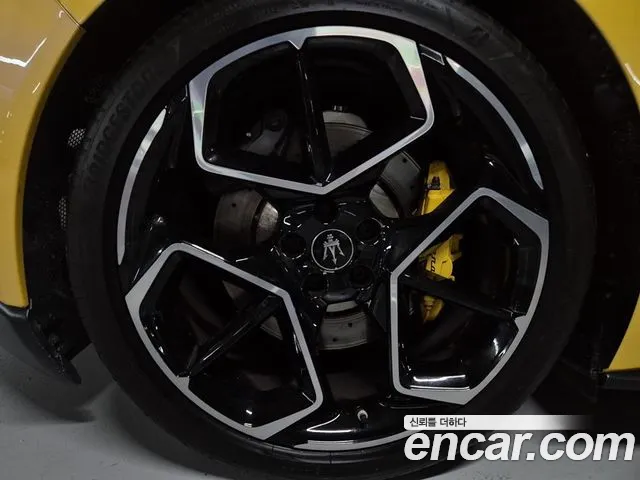 Maserati MC20 — Фото автомобиля 10