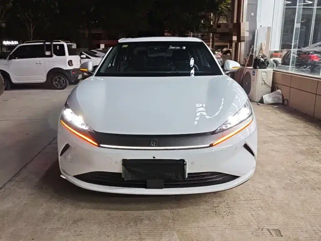 BYD Qin L — Фото автомобиля 2