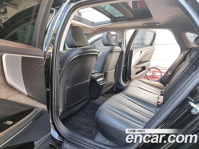 Kia K8 — Фото автомобиля 8