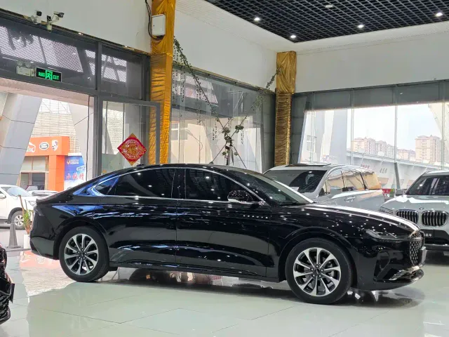Lincoln Z — Фото автомобиля 5