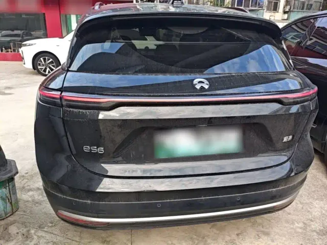Nio ES6 — Фото автомобиля 5