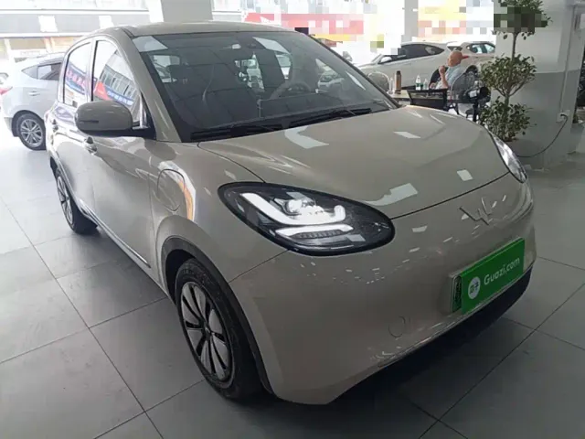 Wuling Bingo — Фото автомобиля 3