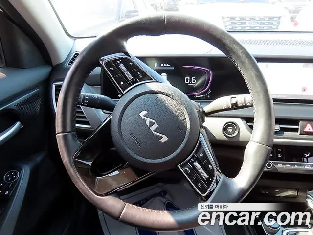Kia Seltos — Фото автомобиля 16
