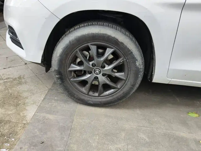 BYD Song — Фото автомобиля 22