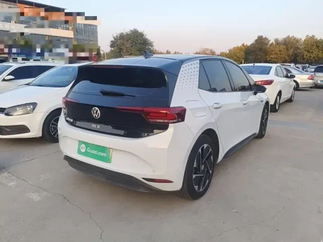 Volkswagen ID.3 — Фото автомобиля 6